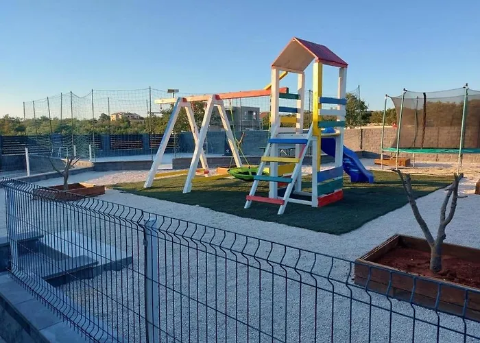 Family Friendly House With A Swimming Pool Zadar - 22140 Casa vacanze *