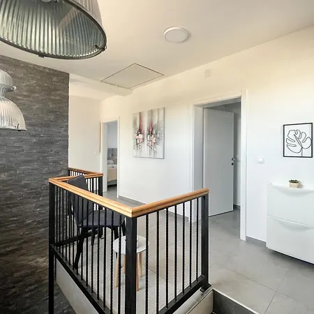 Casa vacanze Family Friendly House With A Swimming Pool Zadar - 22140 Murvica (Policnik)