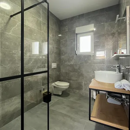 Family Friendly House With A Swimming Pool Zadar - 22140 Casa vacanze